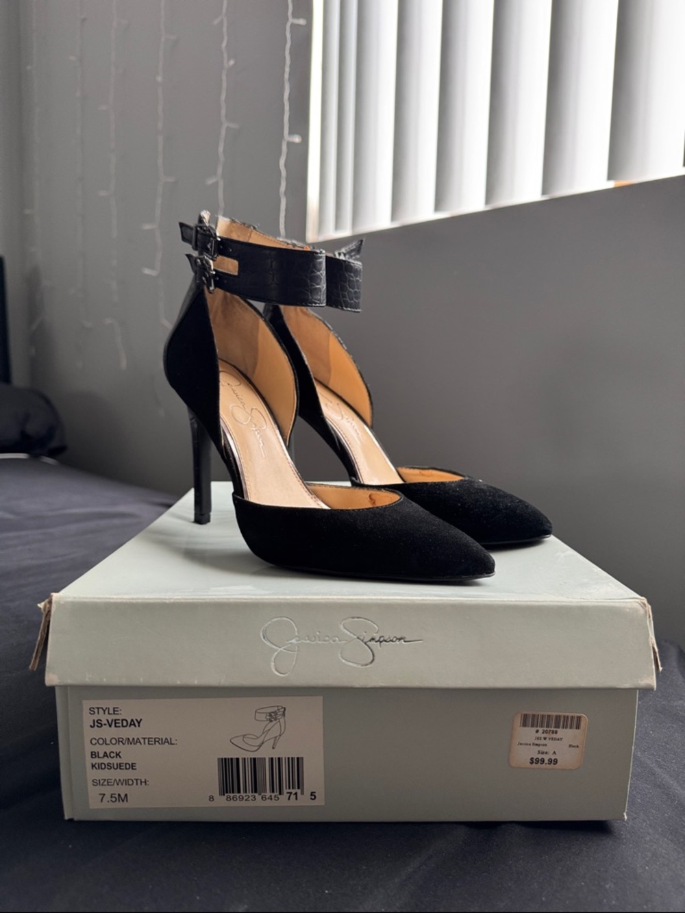 Jessica Simpson Black Pointed-Toe Ankle-Strap Pumps